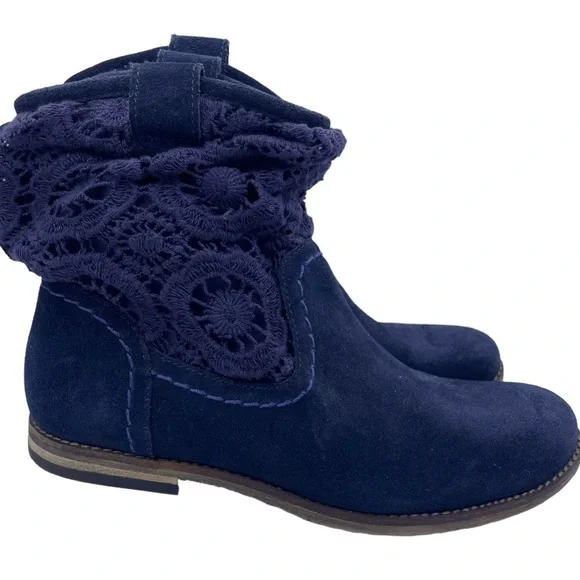 The Sak suede pull-on blue booties crochet stitching detail women Size 6 - Picture 1 of 11